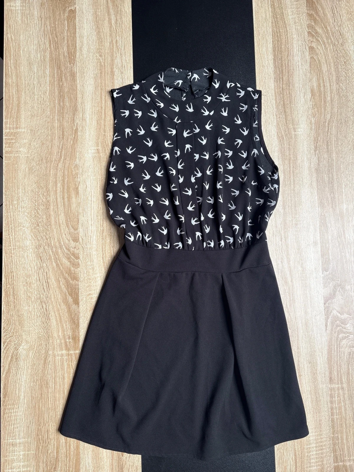Robe taille M motif oiseau